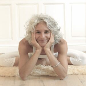 julie petry - au coeur du prana - kundalini yoga - meditation - therapie - nantes